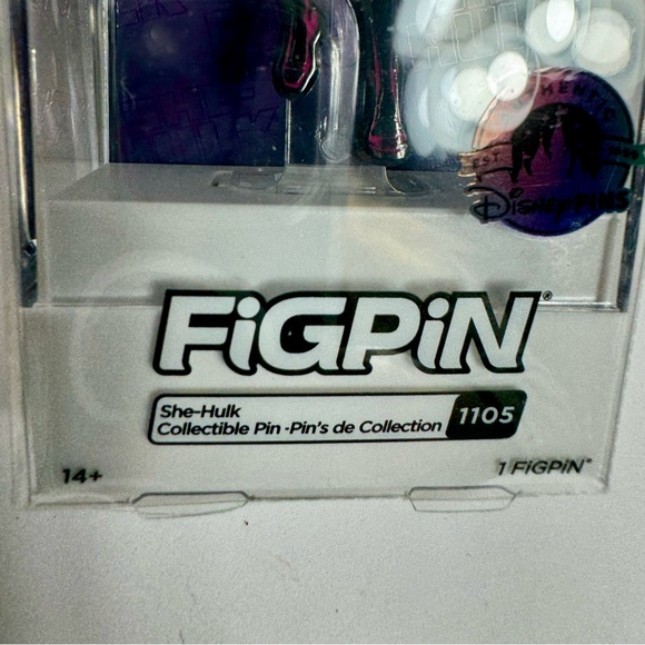 NWT. Disney Parks 2023 Marvel She Hulk #1105 LE Figpin Pin - Picture 6 of 10